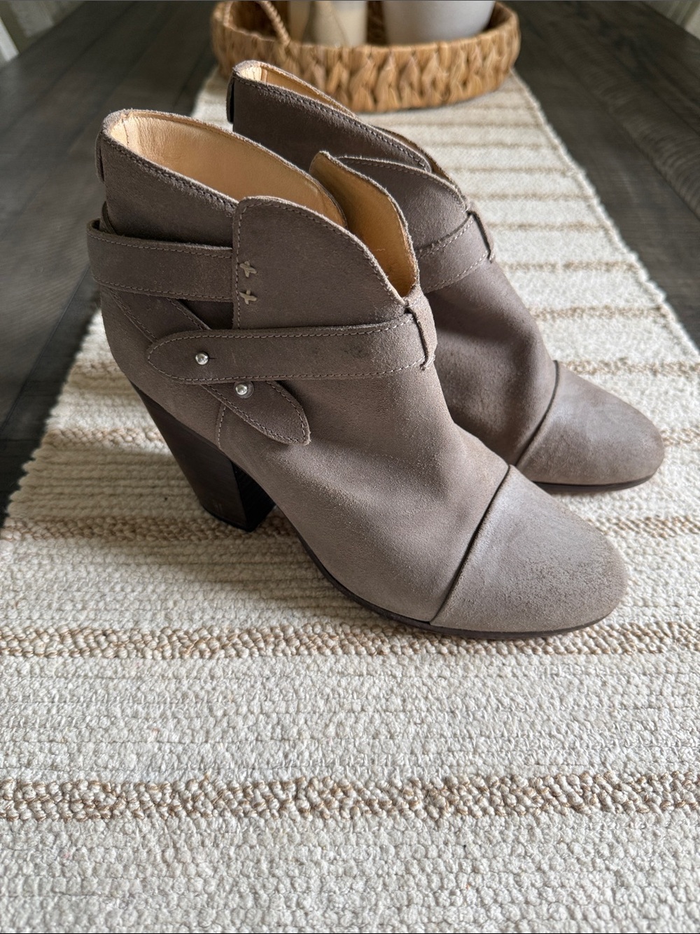 rag & bone Block Heel Suede Boot 39.5 Beige Gray US 9.5